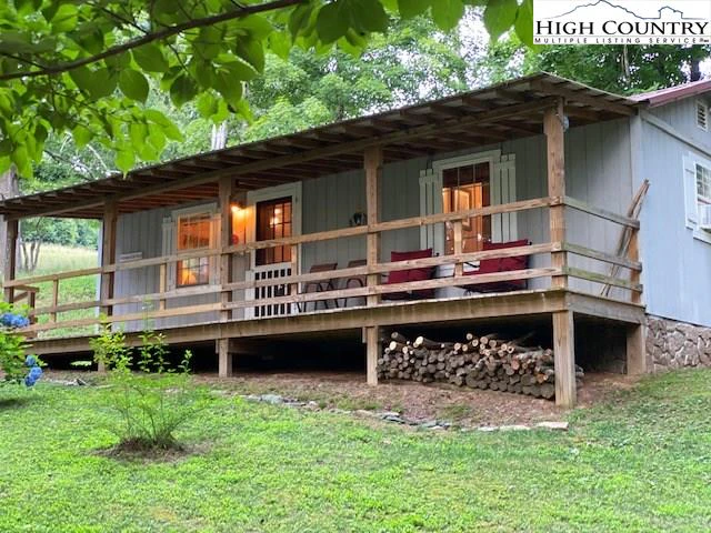 Image number 1 for the current listing