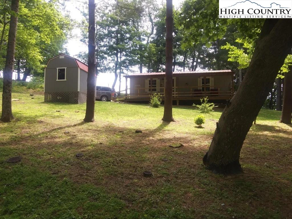 Image number 4 for the current listing
