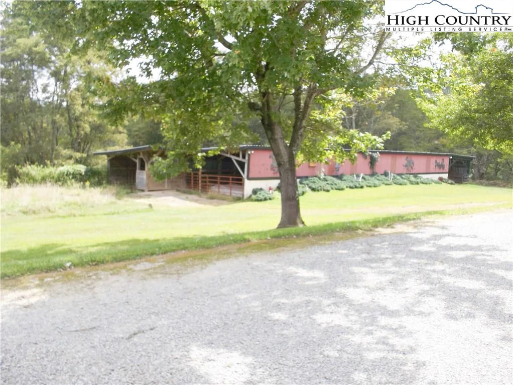 Image number 23 for the current listing