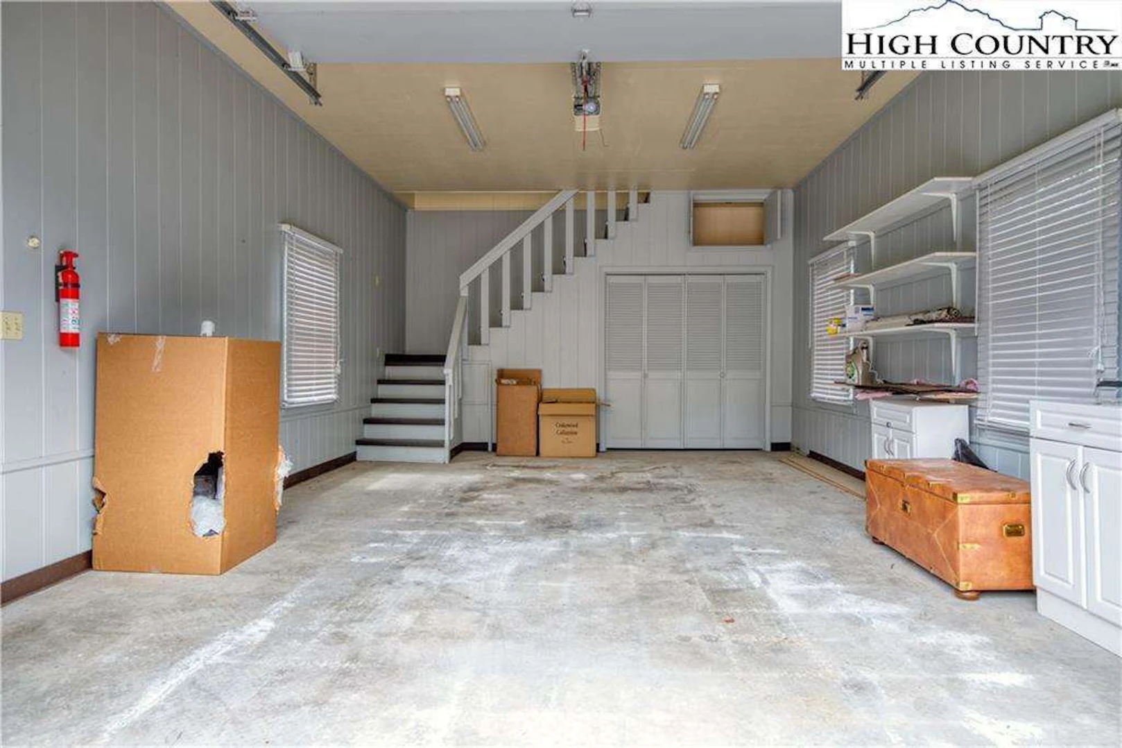 Image number 12 for the current listing