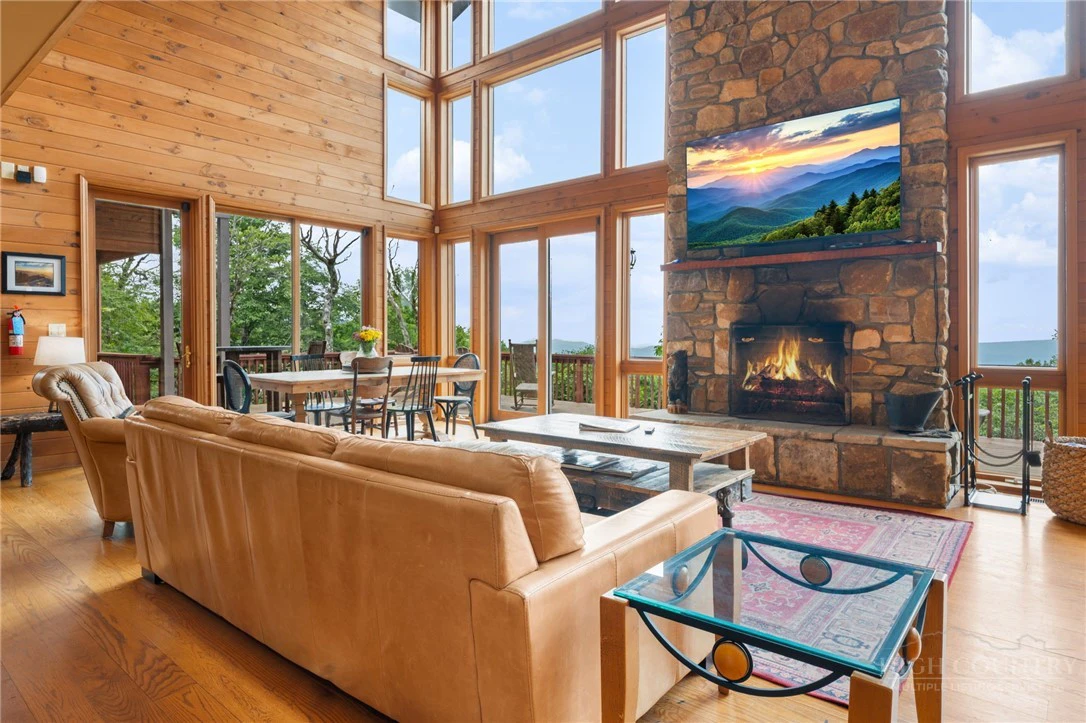 Image number 7 for the current listing