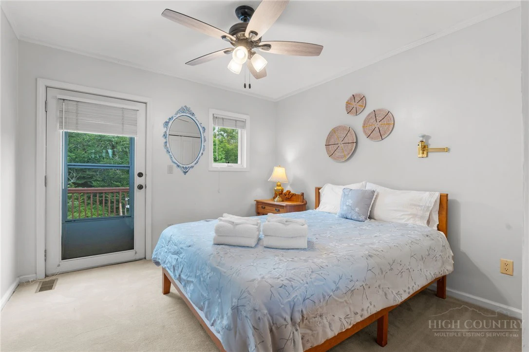 Image number 20 for the current listing
