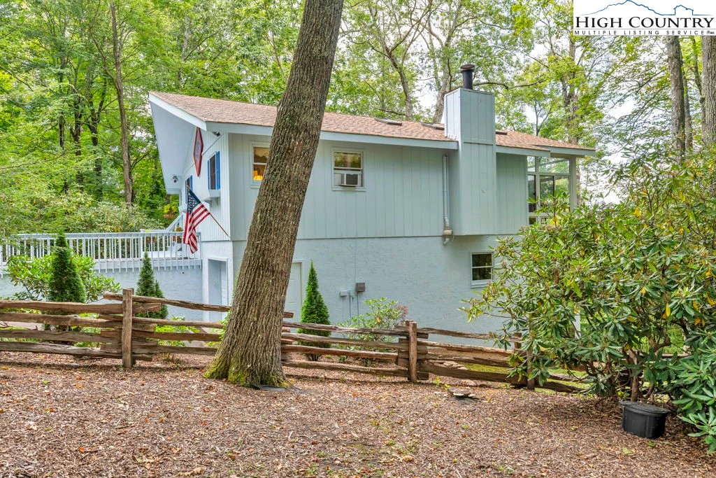 Image number 12 for the current listing