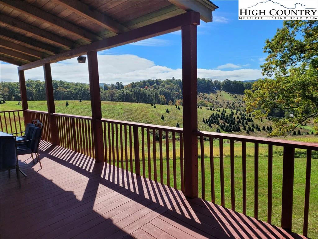 Image number 16 for the current listing