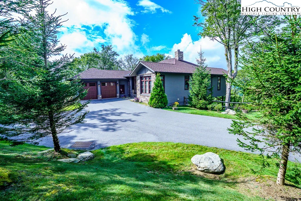 Image number 12 for the current listing