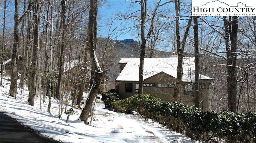Image number 13 for the current listing