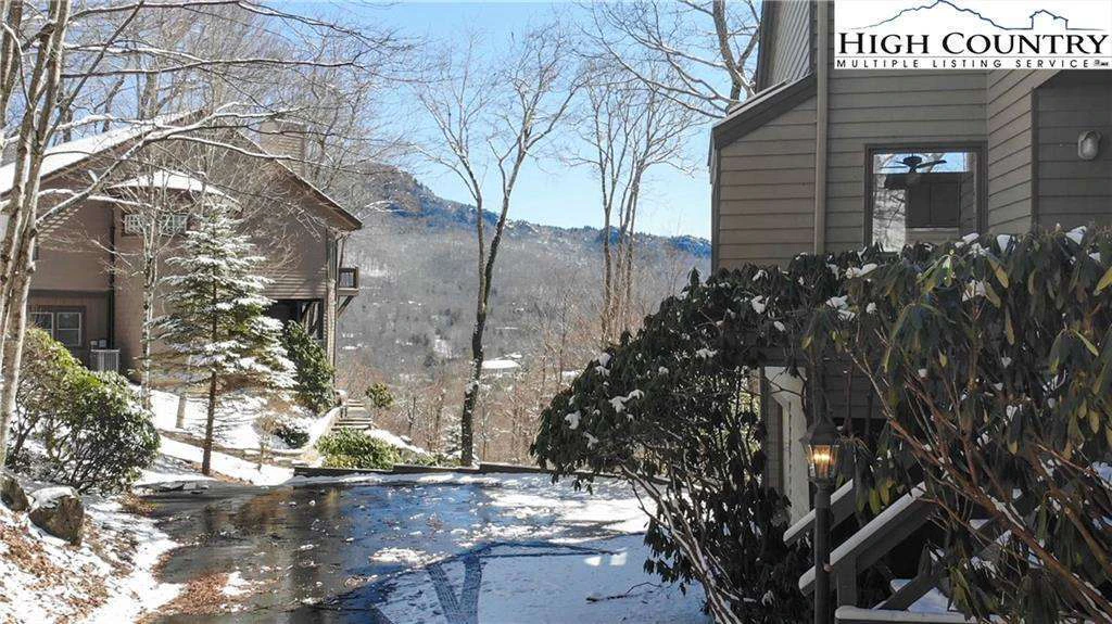 Image number 15 for the current listing