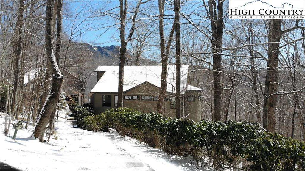 Image number 18 for the current listing