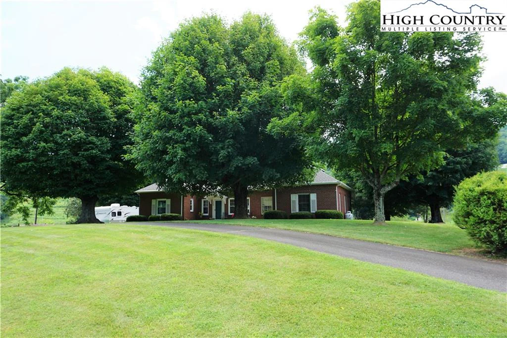 Image number 8 for the current listing
