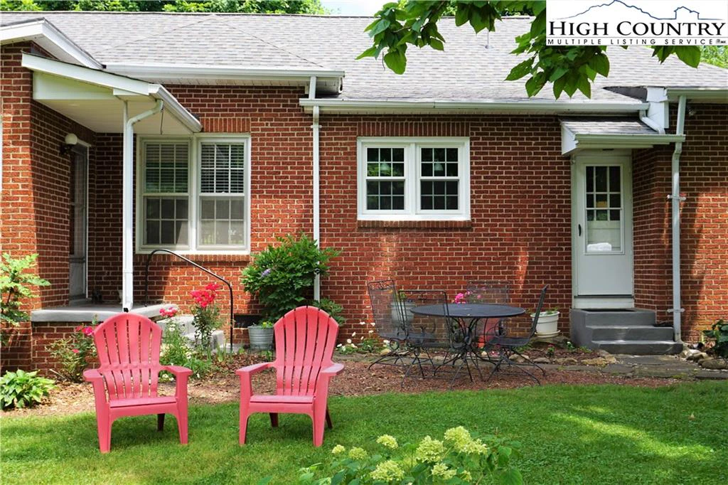 Image number 12 for the current listing