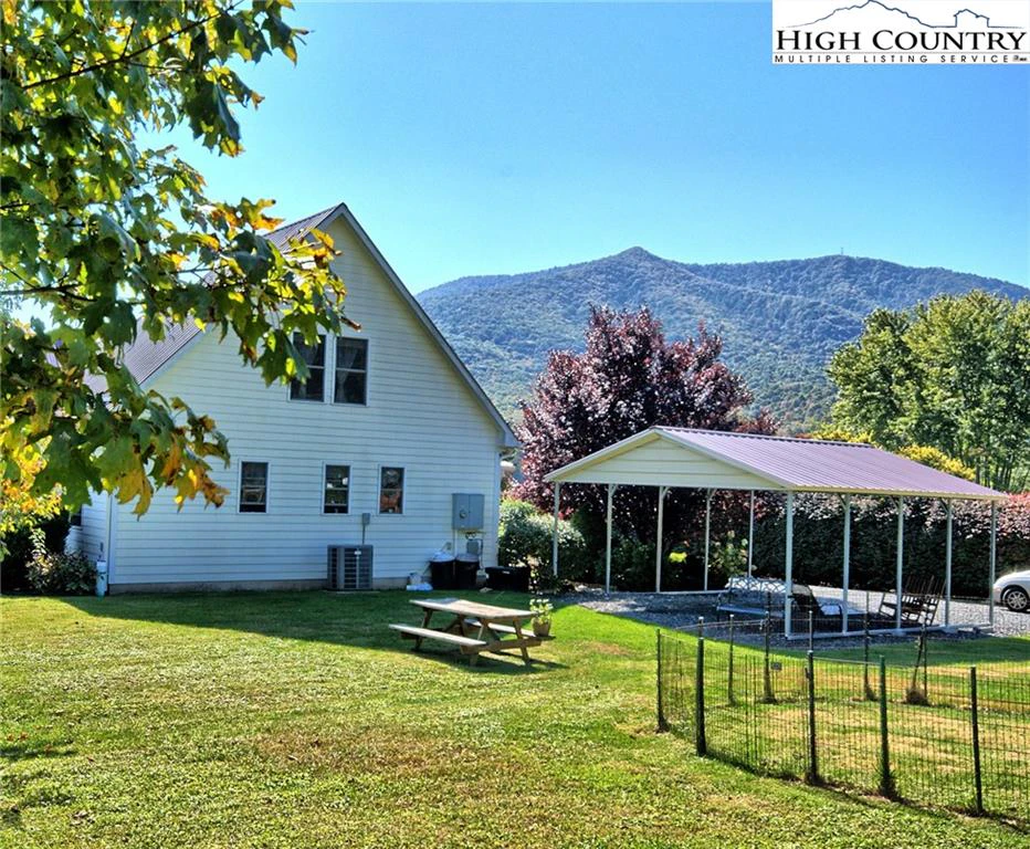 Image number 2 for the current listing