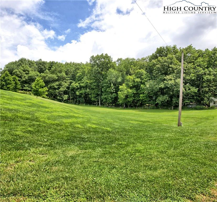 Image number 14 for the current listing