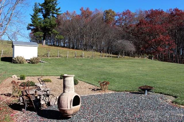 Image number 11 for the current listing