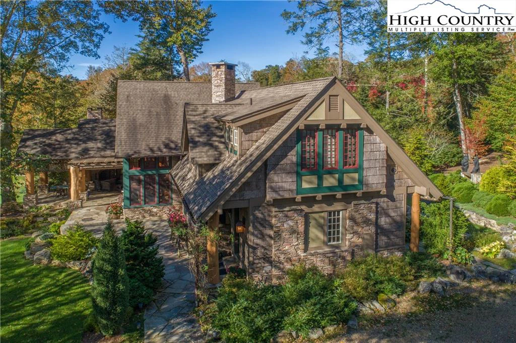 Image number 22 for the current listing