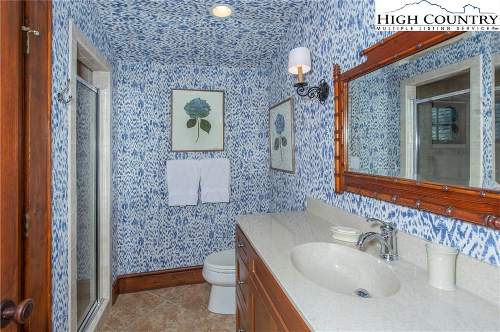 Image number 14 for the current listing