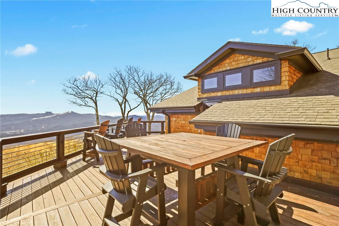 Image number 21 for the current listing