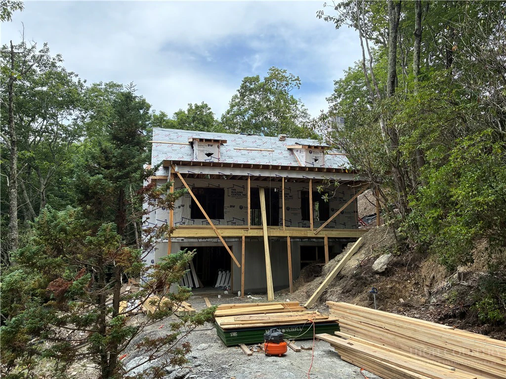 Image number 2 for the current listing