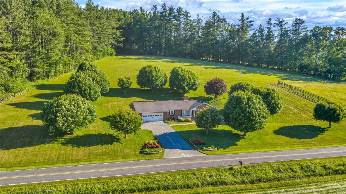 Image number 2 for the current listing