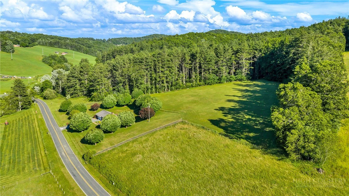 Image number 9 for the current listing