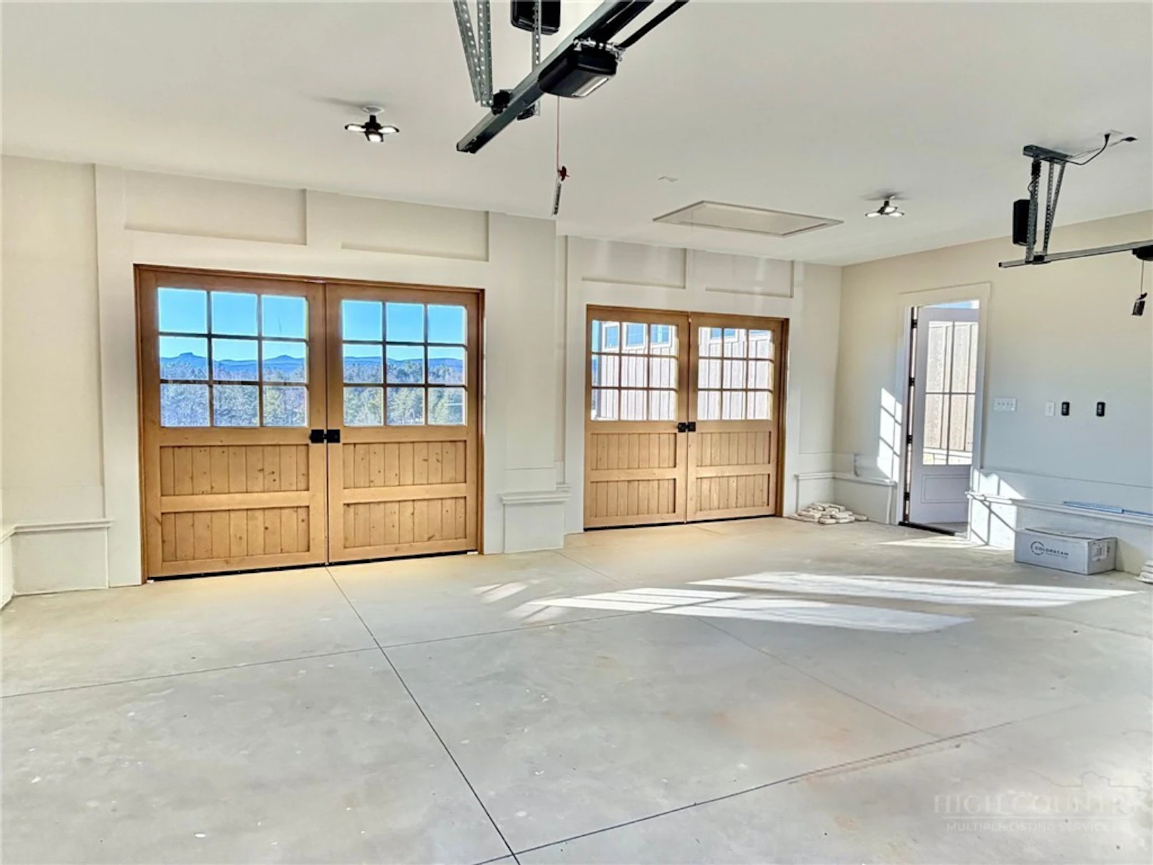 Image number 7 for the current listing
