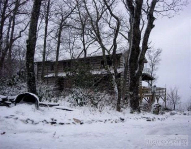 Image number 13 for the current listing