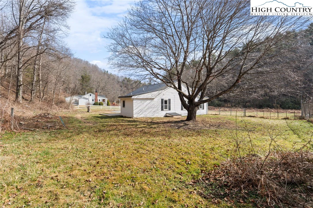 Image number 11 for the current listing