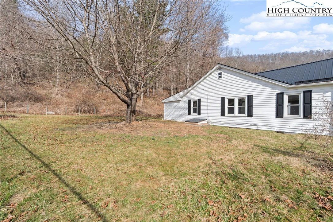 Image number 2 for the current listing