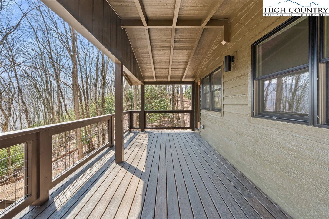 Image number 7 for the current listing