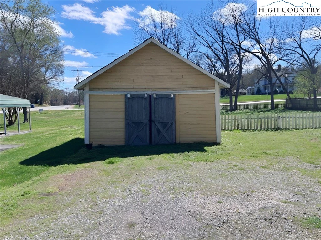 Image number 6 for the current listing