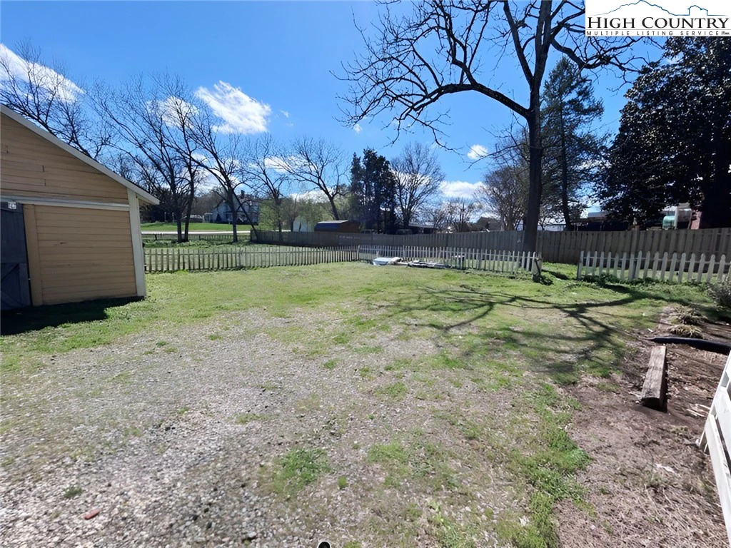 Image number 5 for the current listing