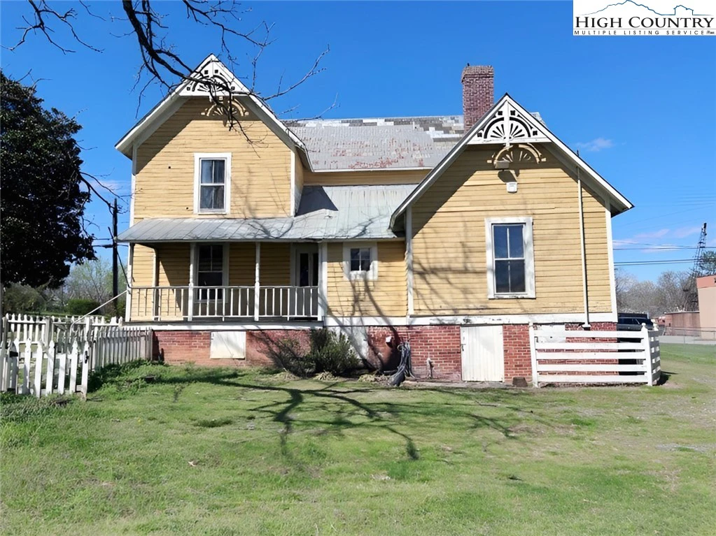 Image number 3 for the current listing