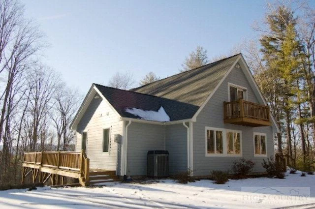 Image number 9 for the current listing