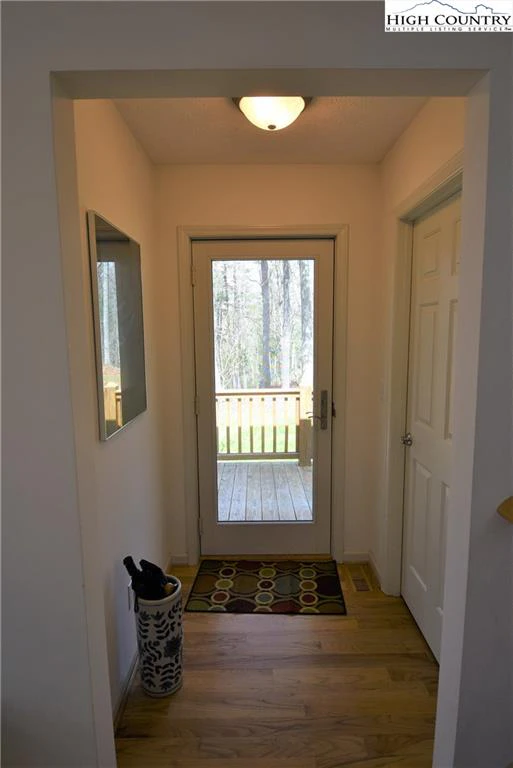 Image number 5 for the current listing