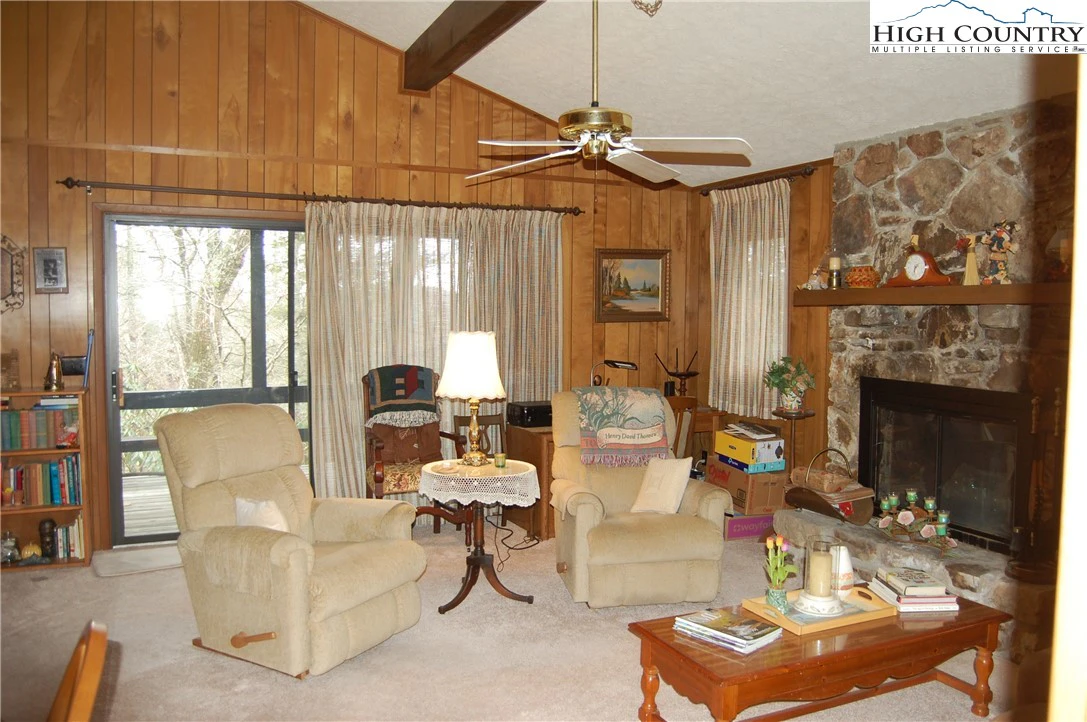 Image number 20 for the current listing