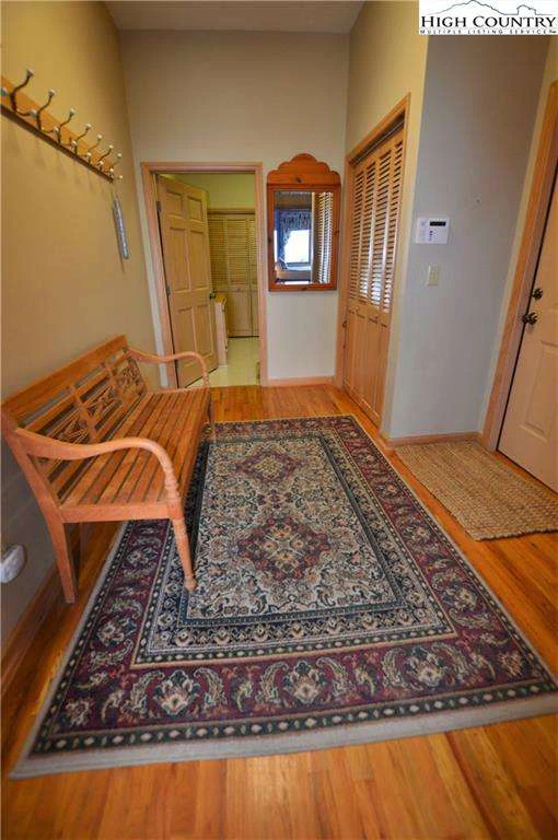 Image number 18 for the current listing