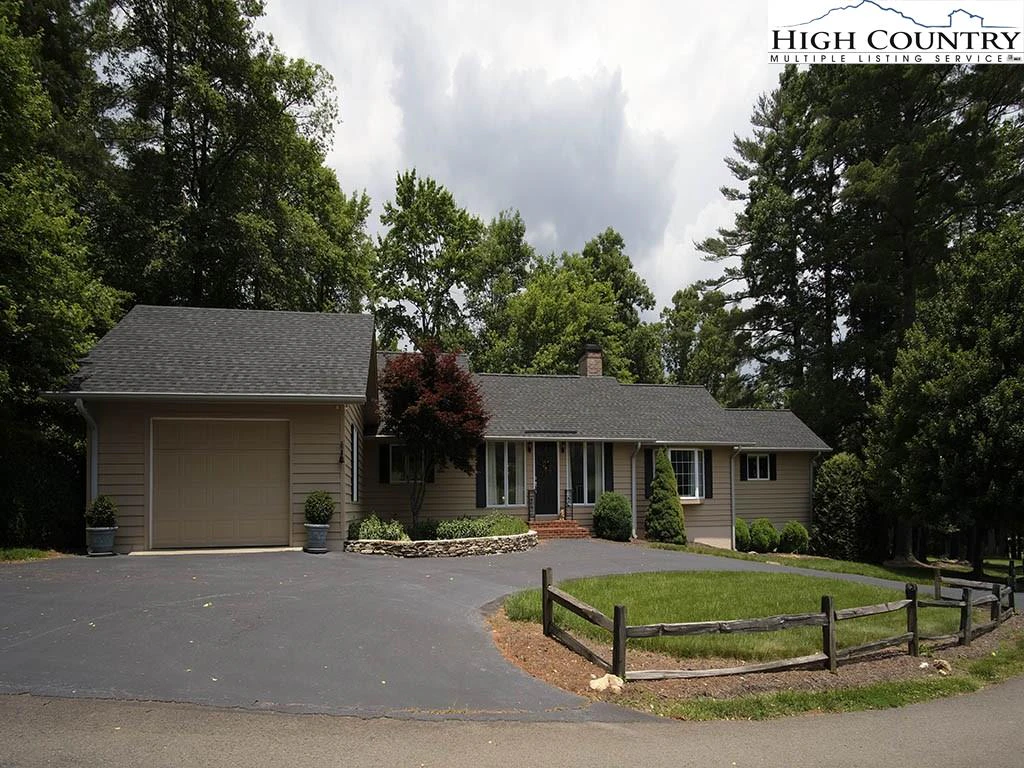 Image number 18 for the current listing