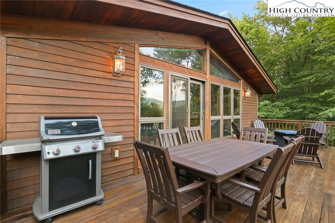 Image number 3 for the current listing