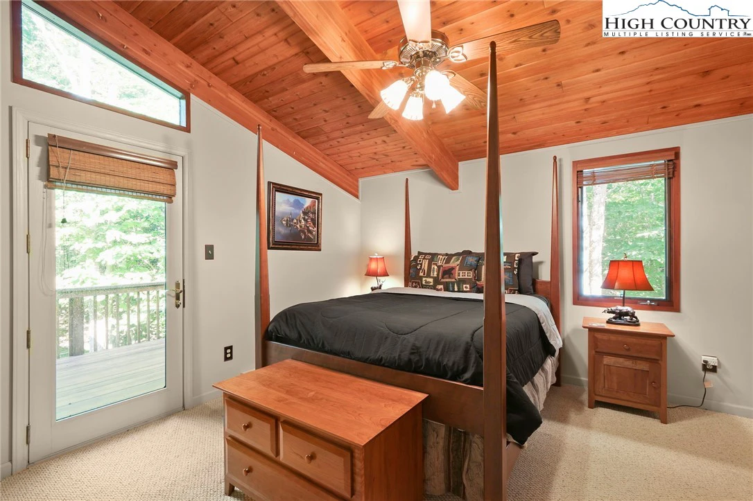 Image number 2 for the current listing