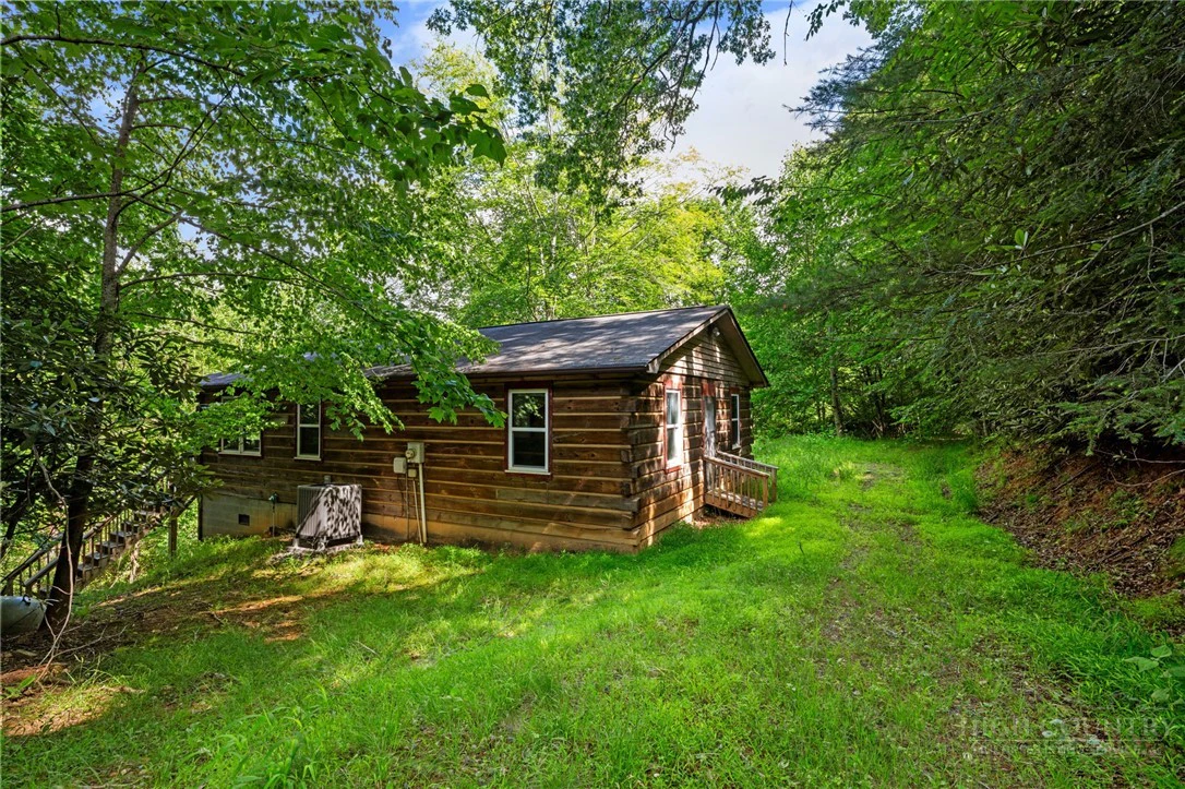 Image number 3 for the current listing