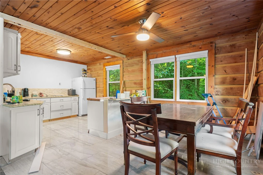 Image number 6 for the current listing