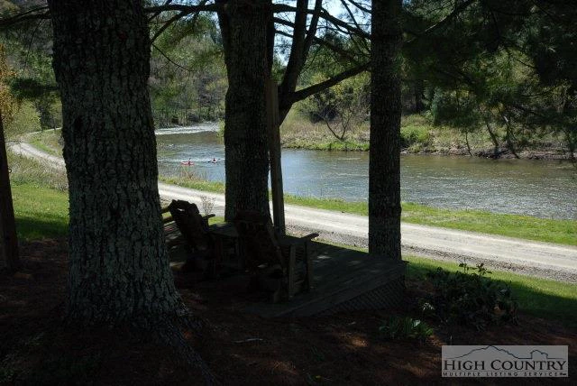 Image number 5 for the current listing