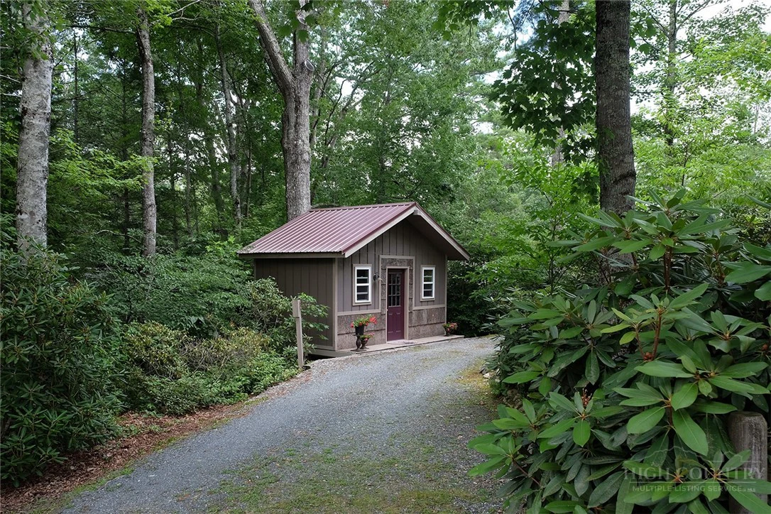 Image number 3 for the current listing