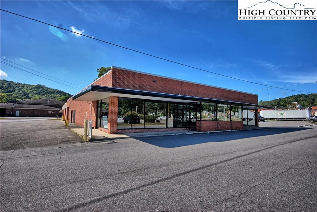 Image number 21 for the current listing