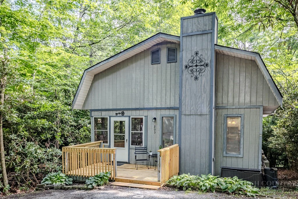 Image number 1 for the current listing