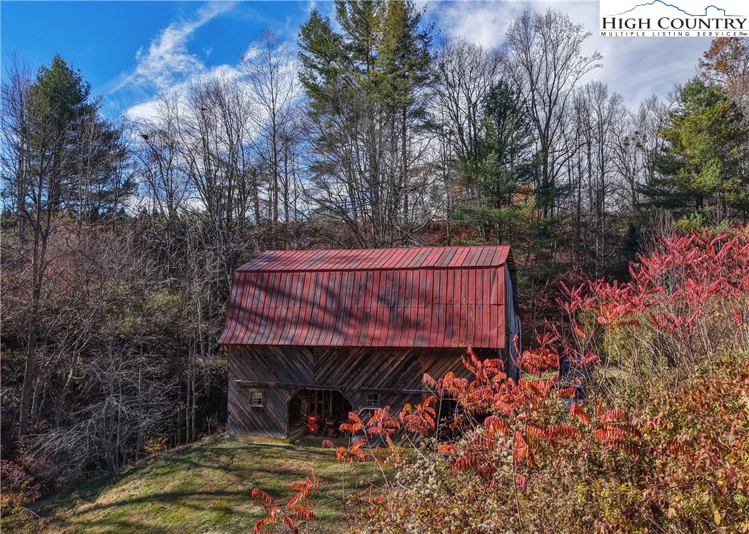 Image number 3 for the current listing