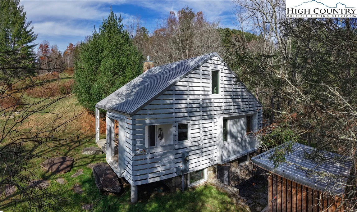 Image number 5 for the current listing