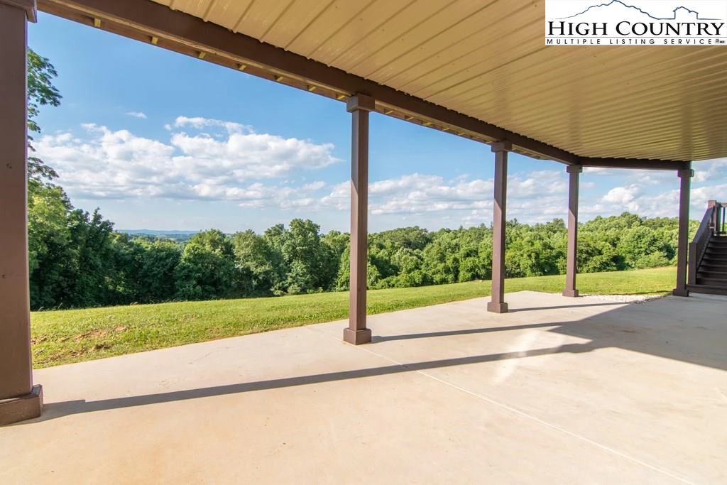 Image number 16 for the current listing