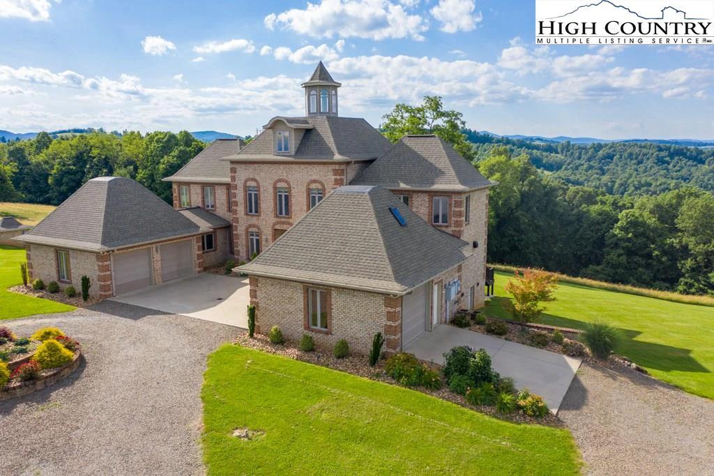 Image number 30 for the current listing