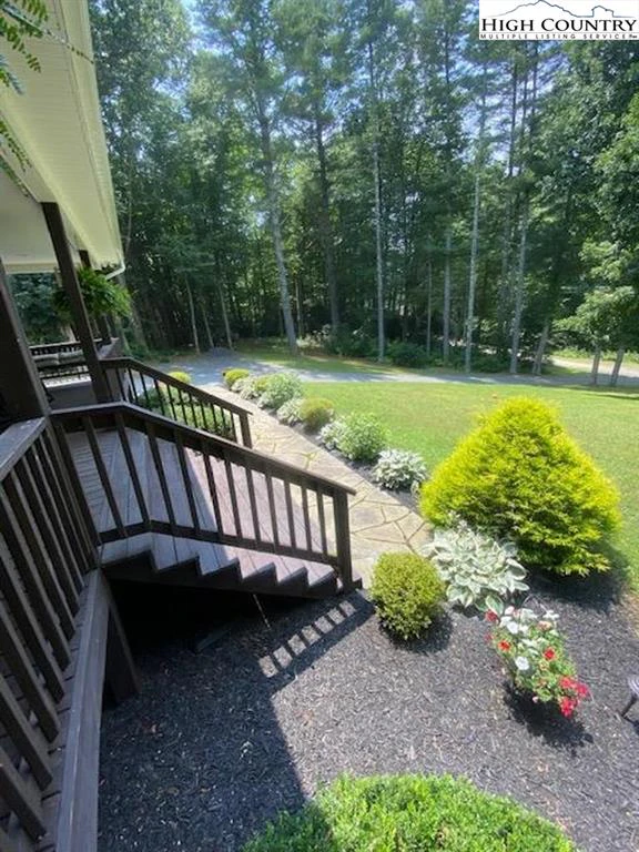 Image number 20 for the current listing