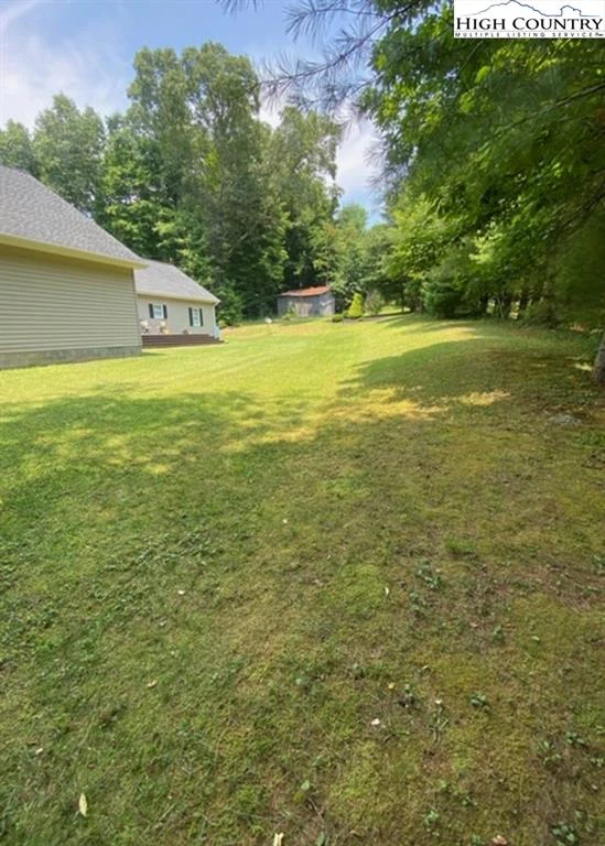 Image number 18 for the current listing